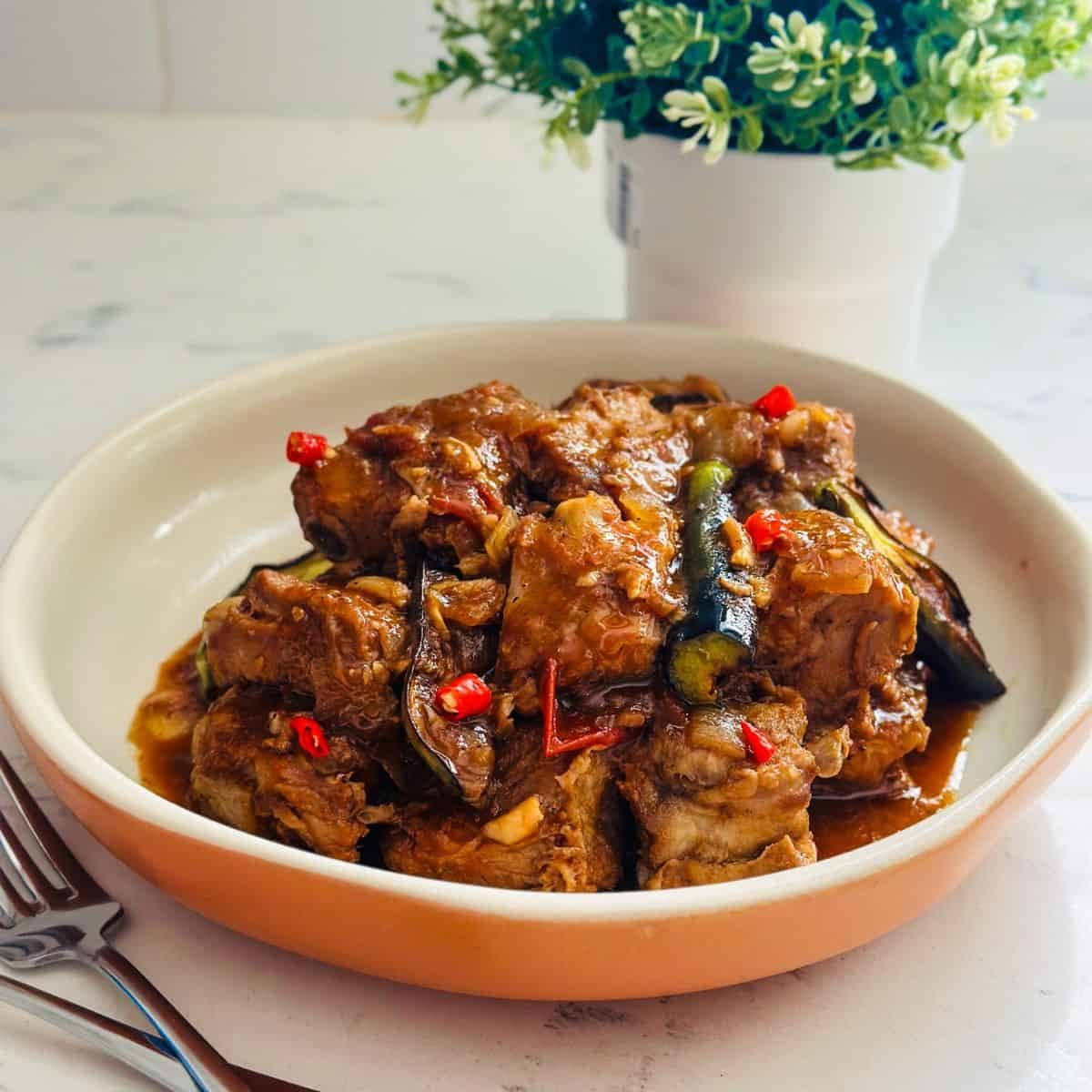 Beef Binagoongan